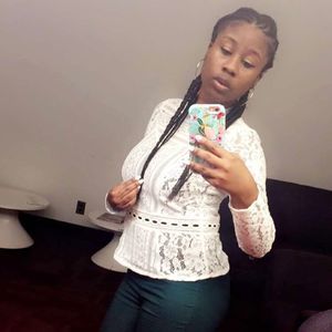 Meet your Posher, Raisa